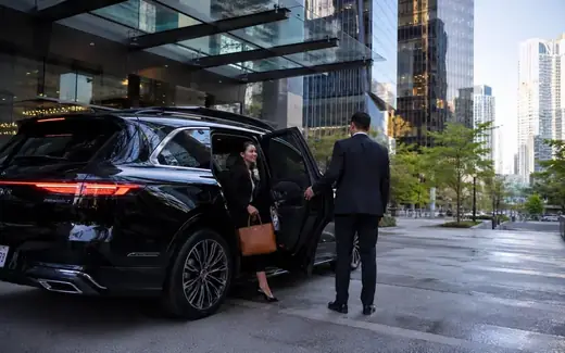 Browse Vancouver airport, chauffeur, event and long-distance transportation options.